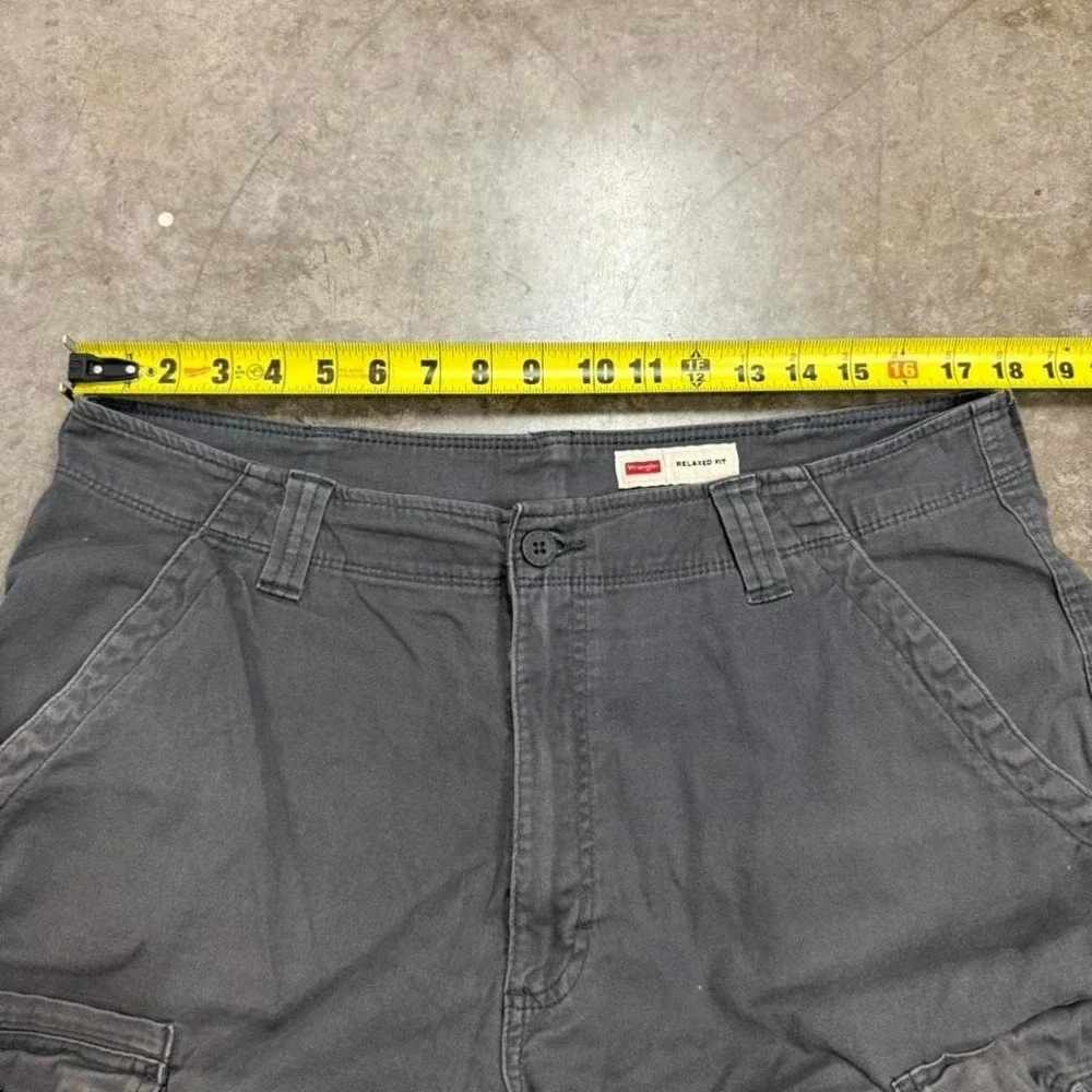 Wrangler Grey Distressed‎ & Faded Y2K Cargo Shorts Size 36